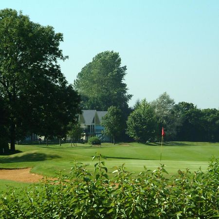 WattonRichmond Park Golf Clubアパートメント エクステリア 写真